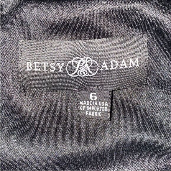 Betsy & Adam Delaney Short One Sleeve Asmmetrical
Cut Out Dress Black Size 6 - Picture 12 of 12